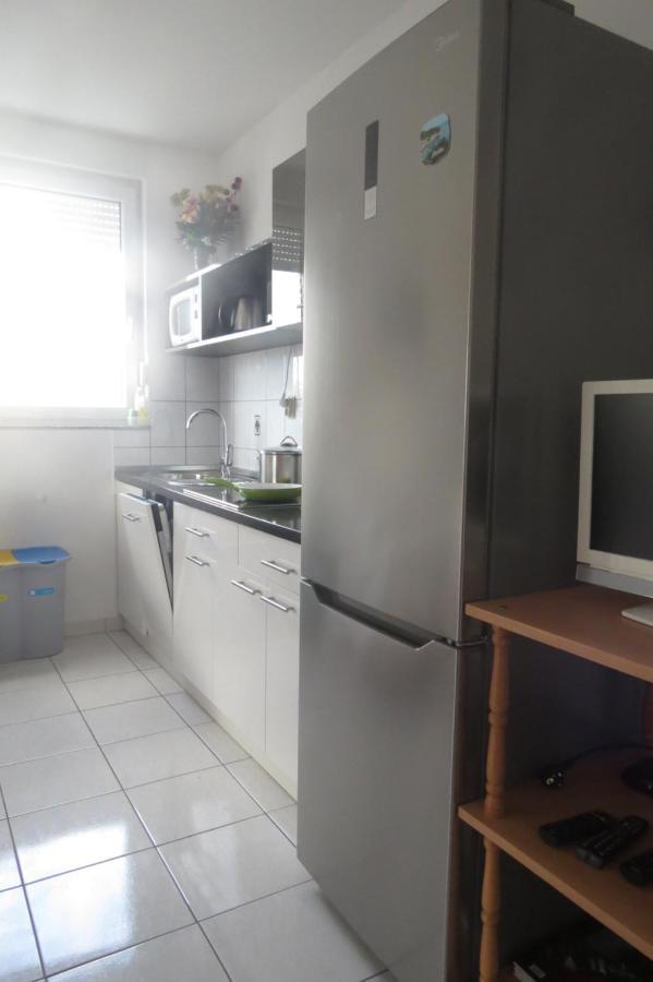 Modra Kuca Apartment Мандре Екстериор снимка