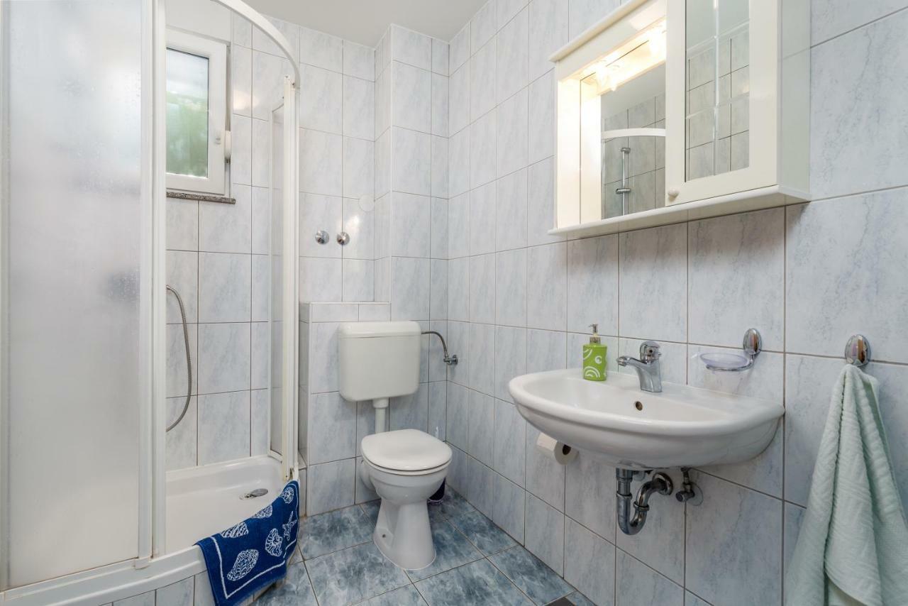 Modra Kuca Apartment Мандре Екстериор снимка