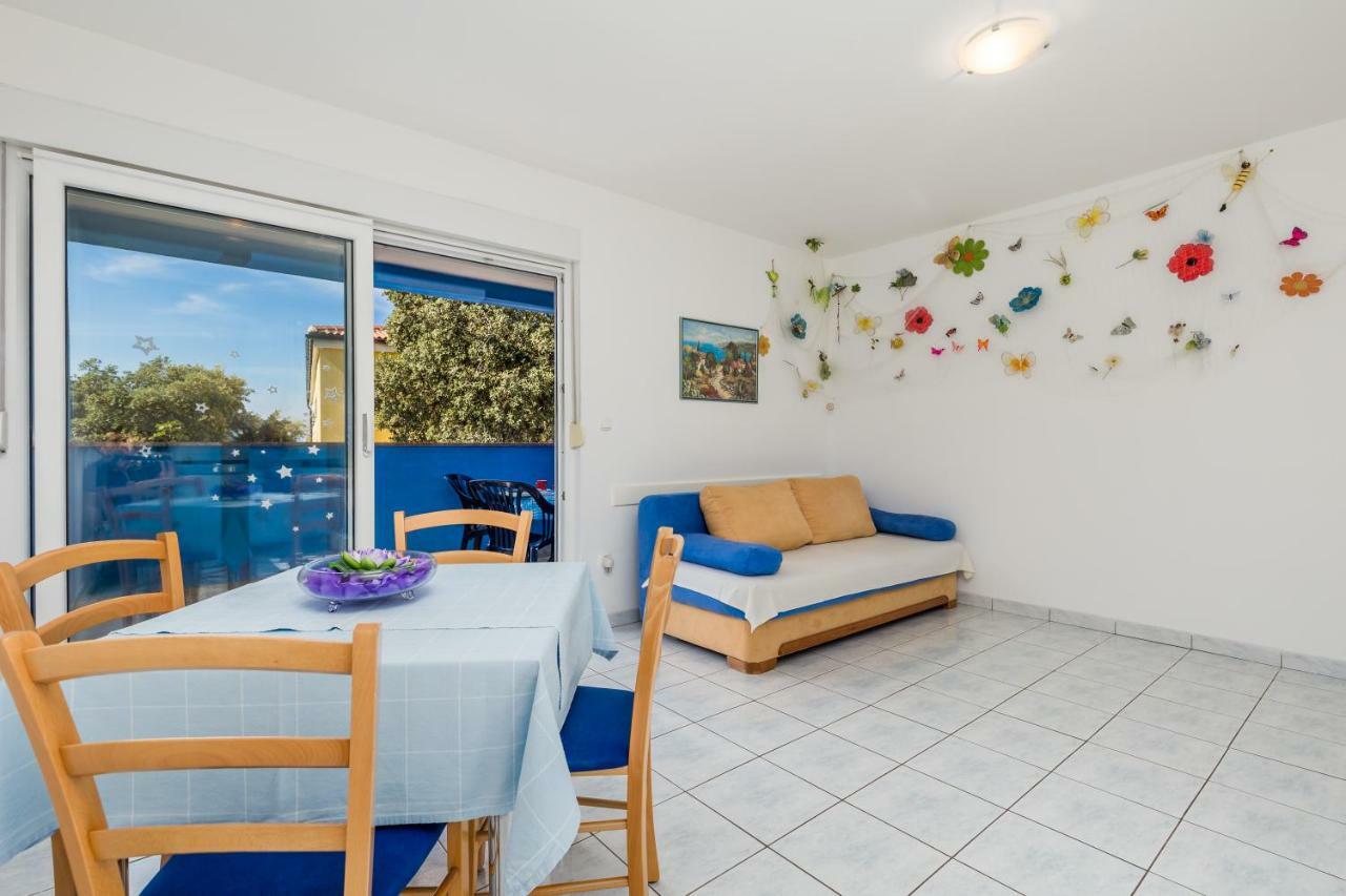 Modra Kuca Apartment Мандре Екстериор снимка