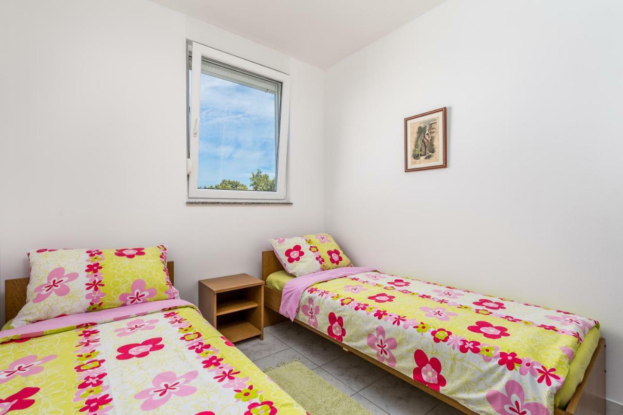 Modra Kuca Apartment Мандре Екстериор снимка